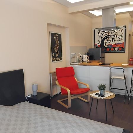 Embassy Apartment София Екстериор снимка